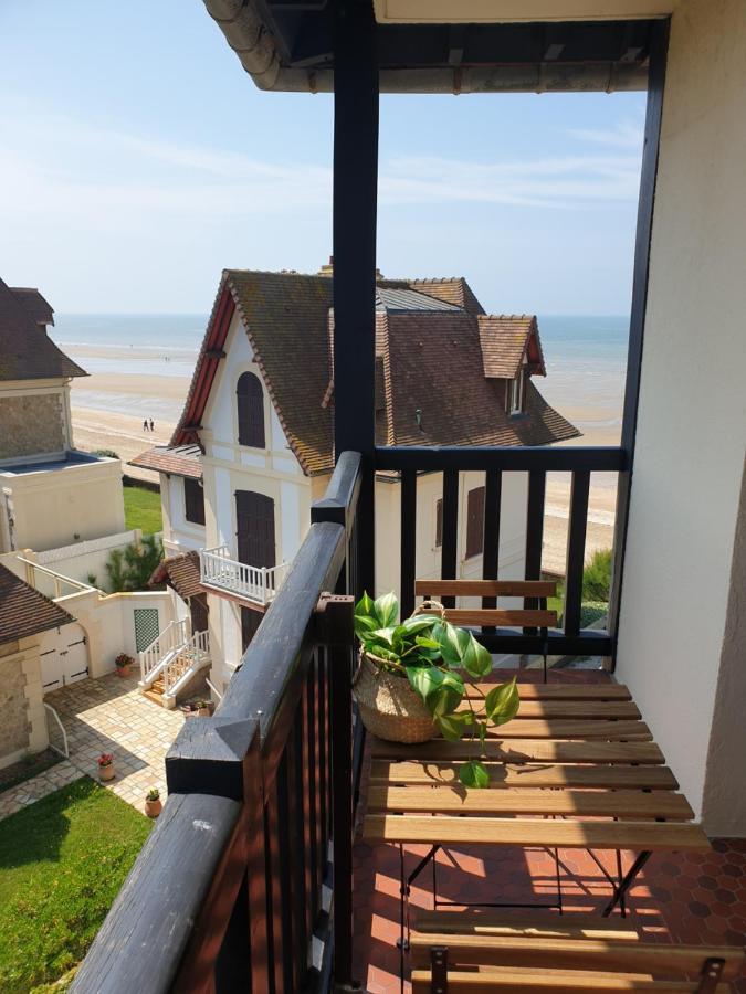 M2M Studio Magnifique Vue Mer - Avec Balcon - Les Pieds Dans L Eau! 布伦维尔索梅 外观 照片